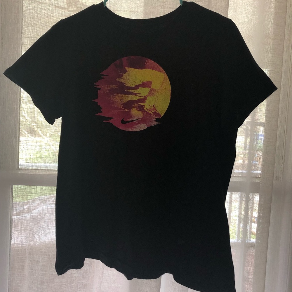 Girls Nike Tee